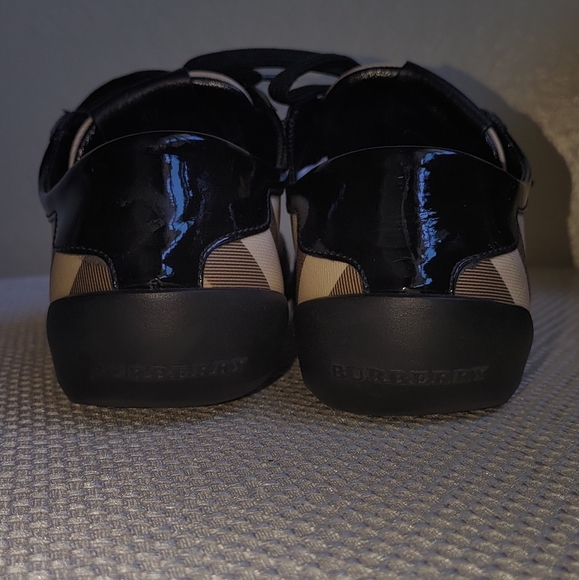 Burberry Shoes EU 40 - Picture 4 of 6